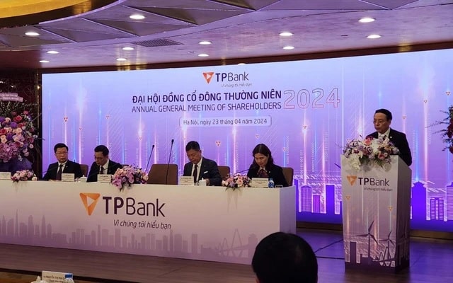 TPBank bất ngờ công bố chia cổ tức bằng tiền mặt và cổ phiếu lên tới 25%.