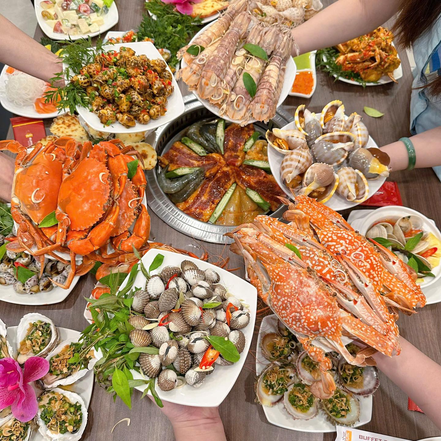 TẾT ĐOÀN VIÊN – TẤT NIÊN SUNG TÚC – Buffet Poseidon