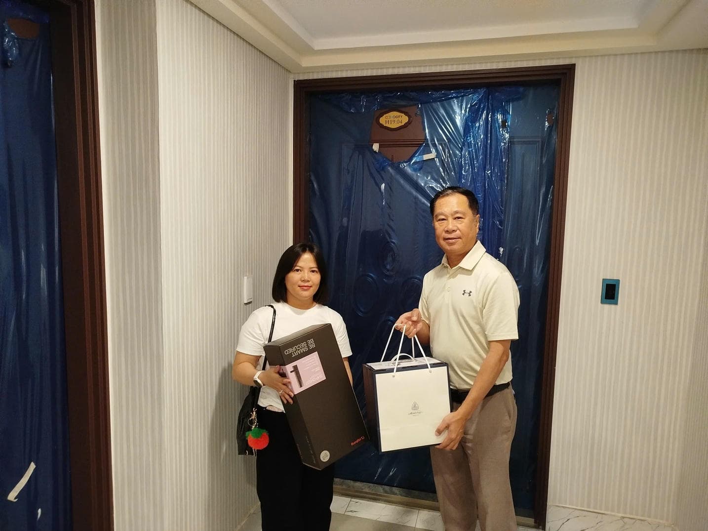 CHÚC MỪNG QUÝ KHÁCH HÀNG NHẬN NHÀ BLOCK H TẠI COSMO CITY - Tháng 3/2025