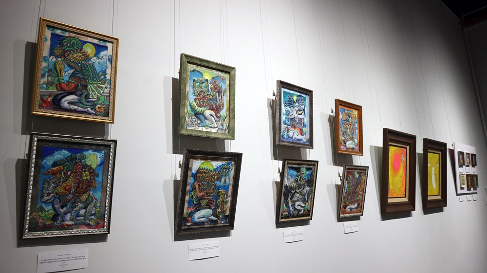 Chúc mừng sự kiện triễn lãm “Lotus Van 2025” – Dấu ấn nghệ thuật đương đại giữa lòng Cosmo City