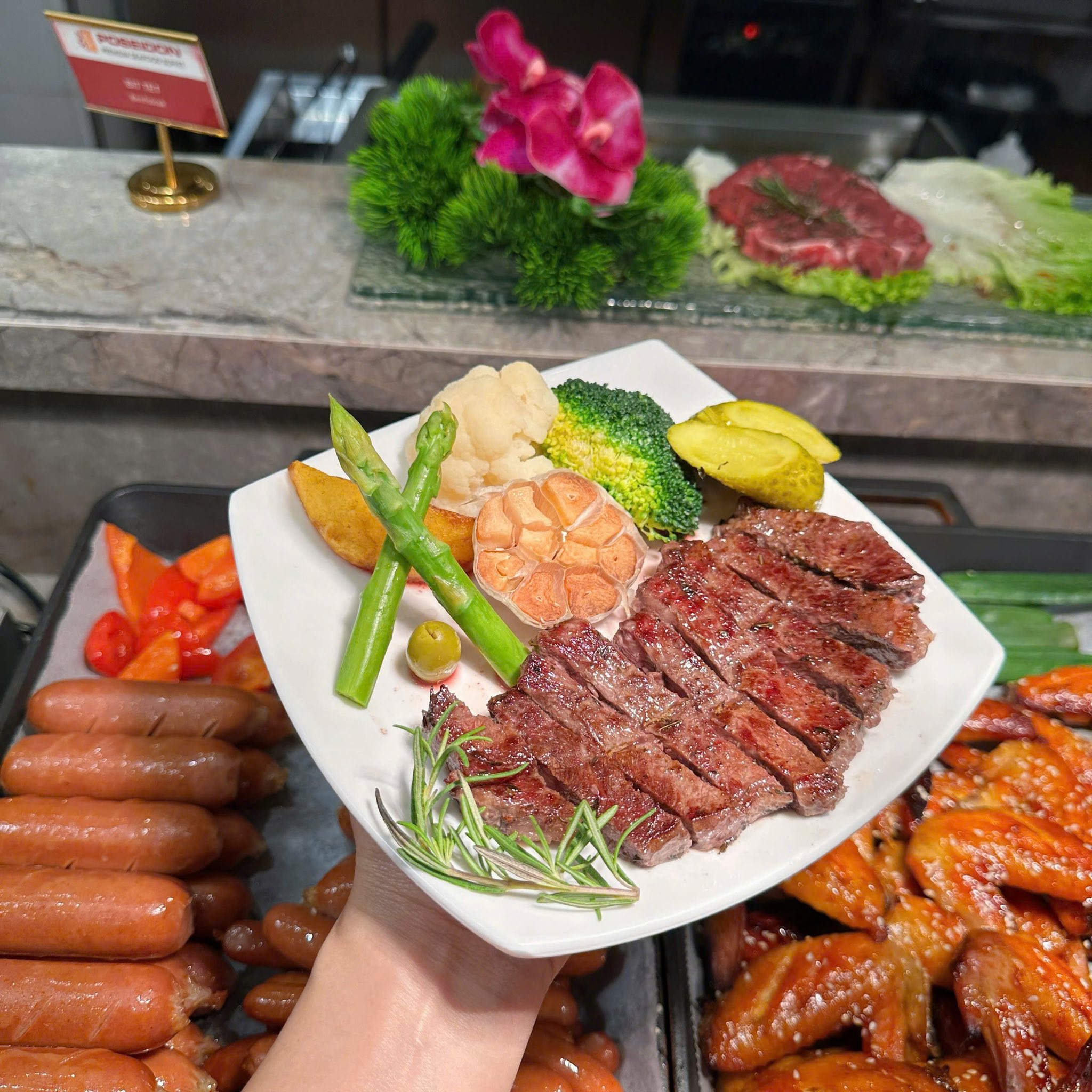 YEAR-END GATHERING? POSEIDON IS THE NO-BRAINER CHOICE!