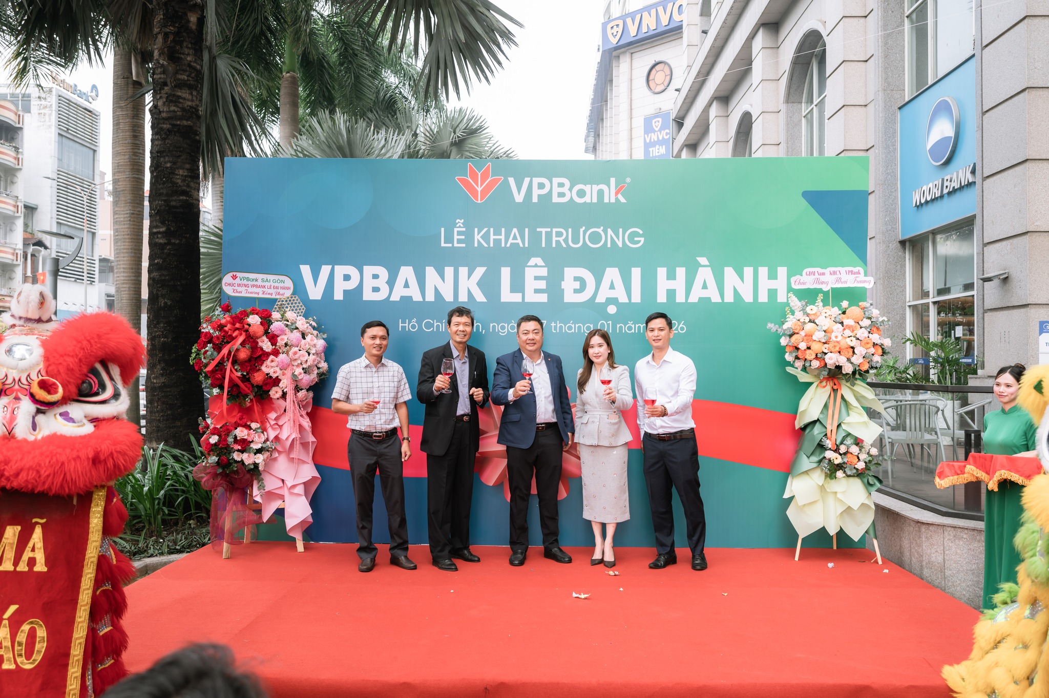 CONGRATULATIONS ON THE GRAND OPENING OF VPBANK – LE DAI HANH BRANCH AT THE EMPORIUM